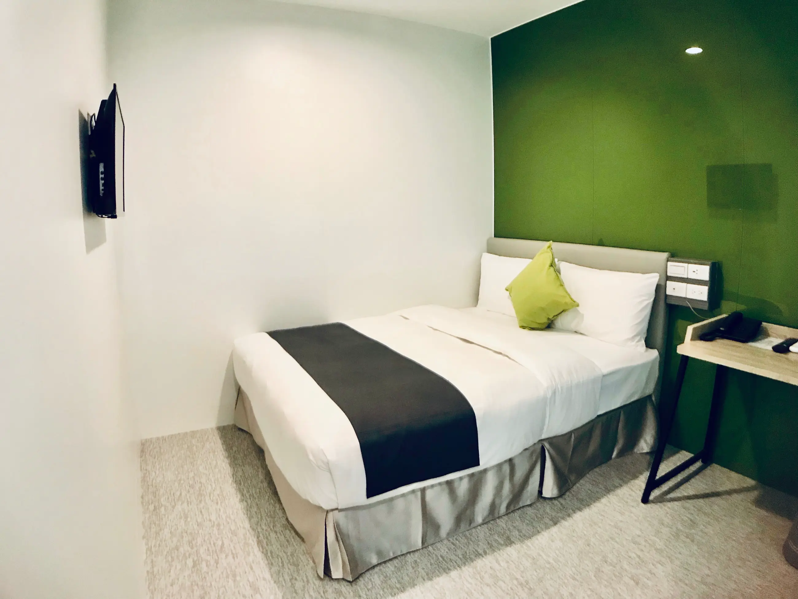 Standard Double Room-No Window